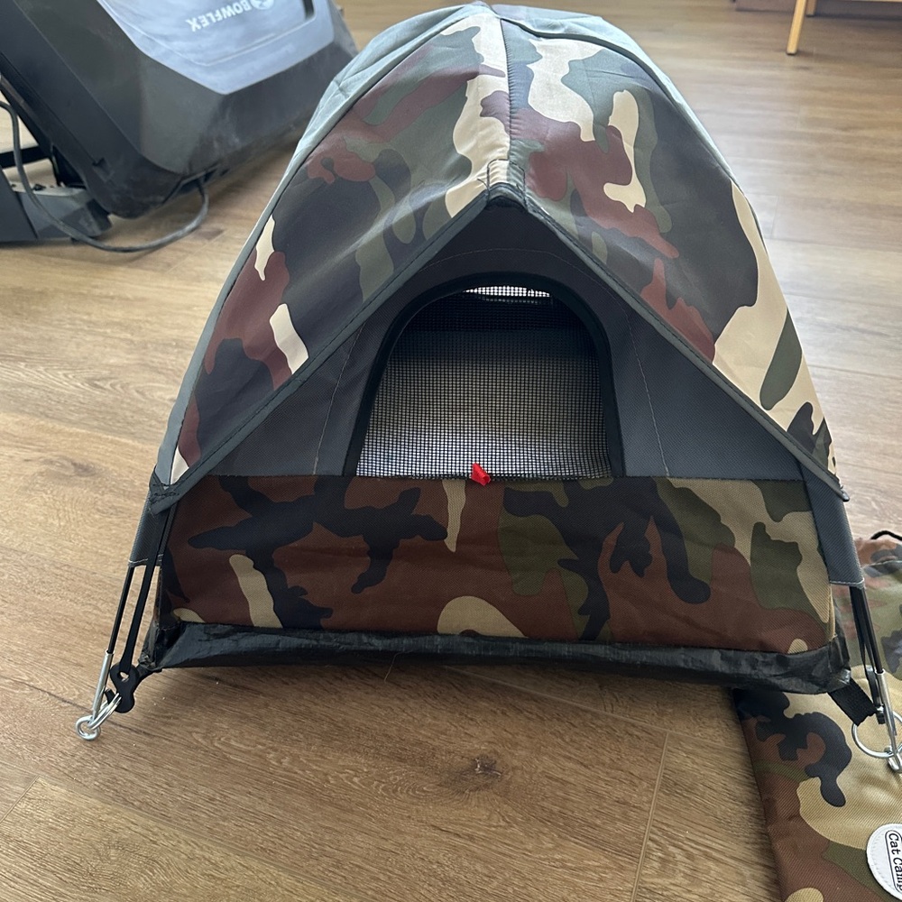 Cat Camp Camouflage Cat Tent - Picture 7 of 8